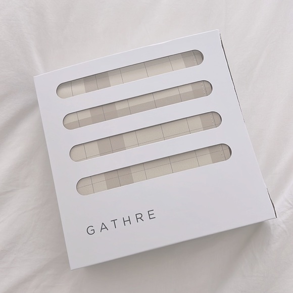 Gathre Other - LNIB Gathre DOVE midi mat